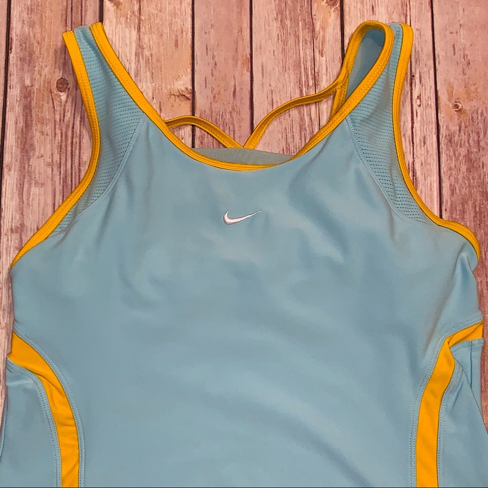 Nike Fit Dry Womens Aqua Top Tank Top Sz M 8-10 - Picture 2 of 8